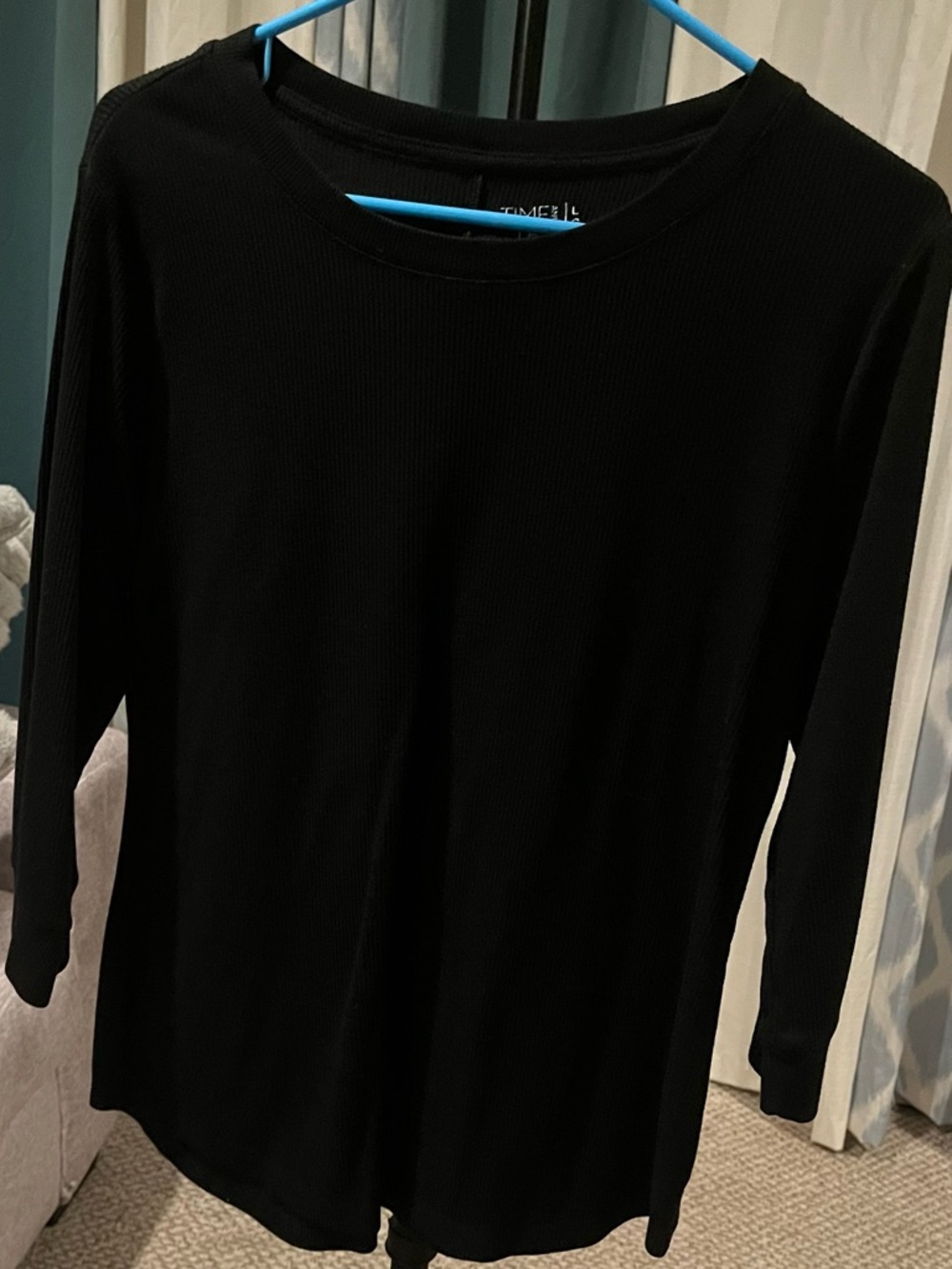 Time and Tru Black Long-Sleeve Ribbed Crewneck Top